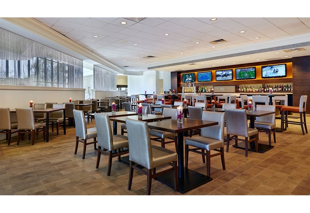 Crowne Plaza San Jose – Silicon Valley, interior photo 2 of 2